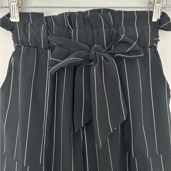Black Pinstripe Dress Pants With Ruffled Waist And Tie Belt Women’s Size XS - Picture 3 of 4